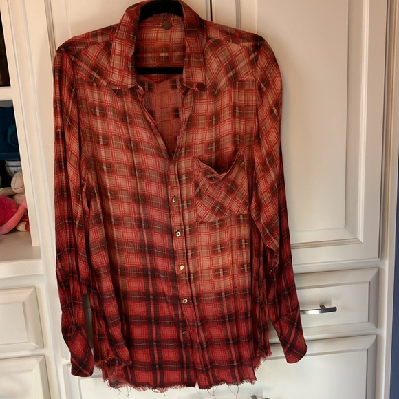 Free People plaid top.  Size large.  Excellent like new condition - Picture 1 of 5